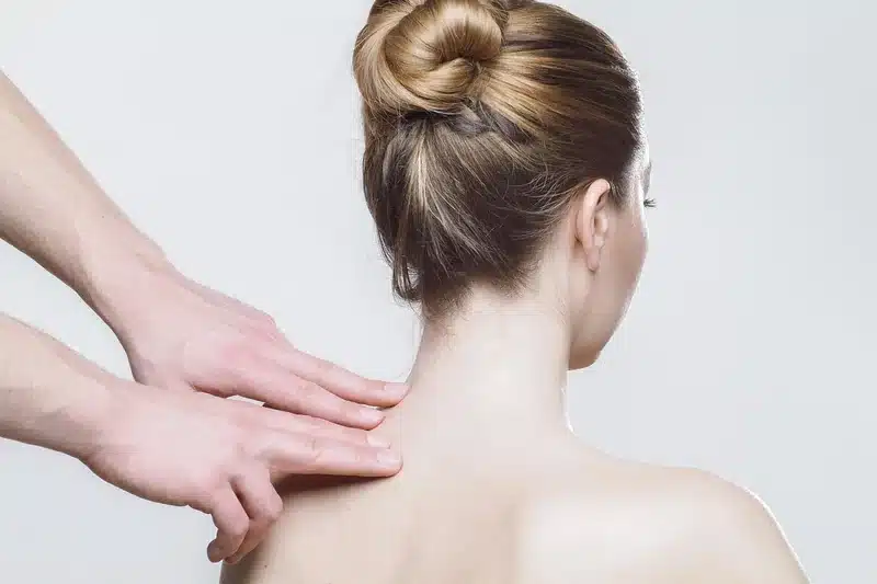 코코넛오일 가려움증 두드러기 복부 팽만 예방 자연 요법
